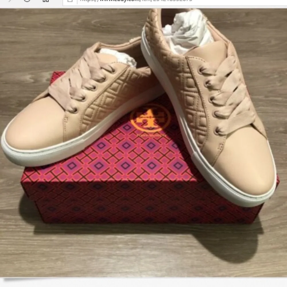 Tory burch marion quilted lace up sneakers NIB